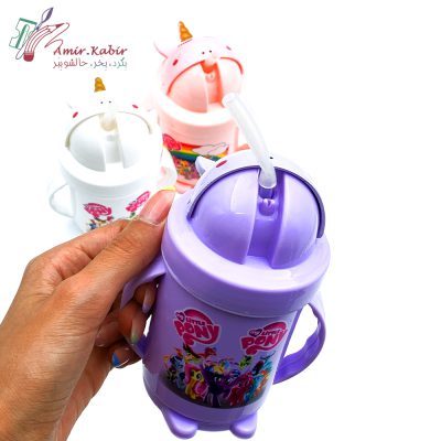 لیوان نی دار اسب تک شاخ